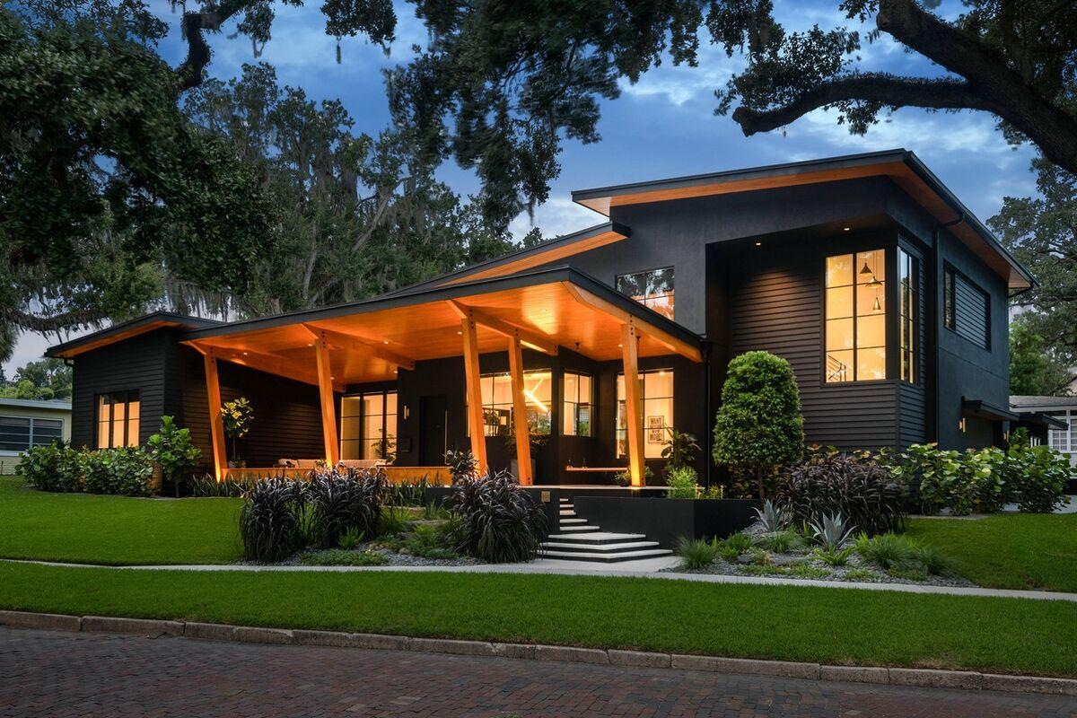 Ivanhoe Boulevard facade